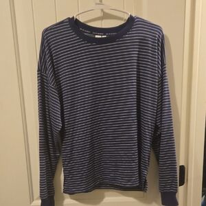Joyspun White and Blue Striped Long Sleeve Top